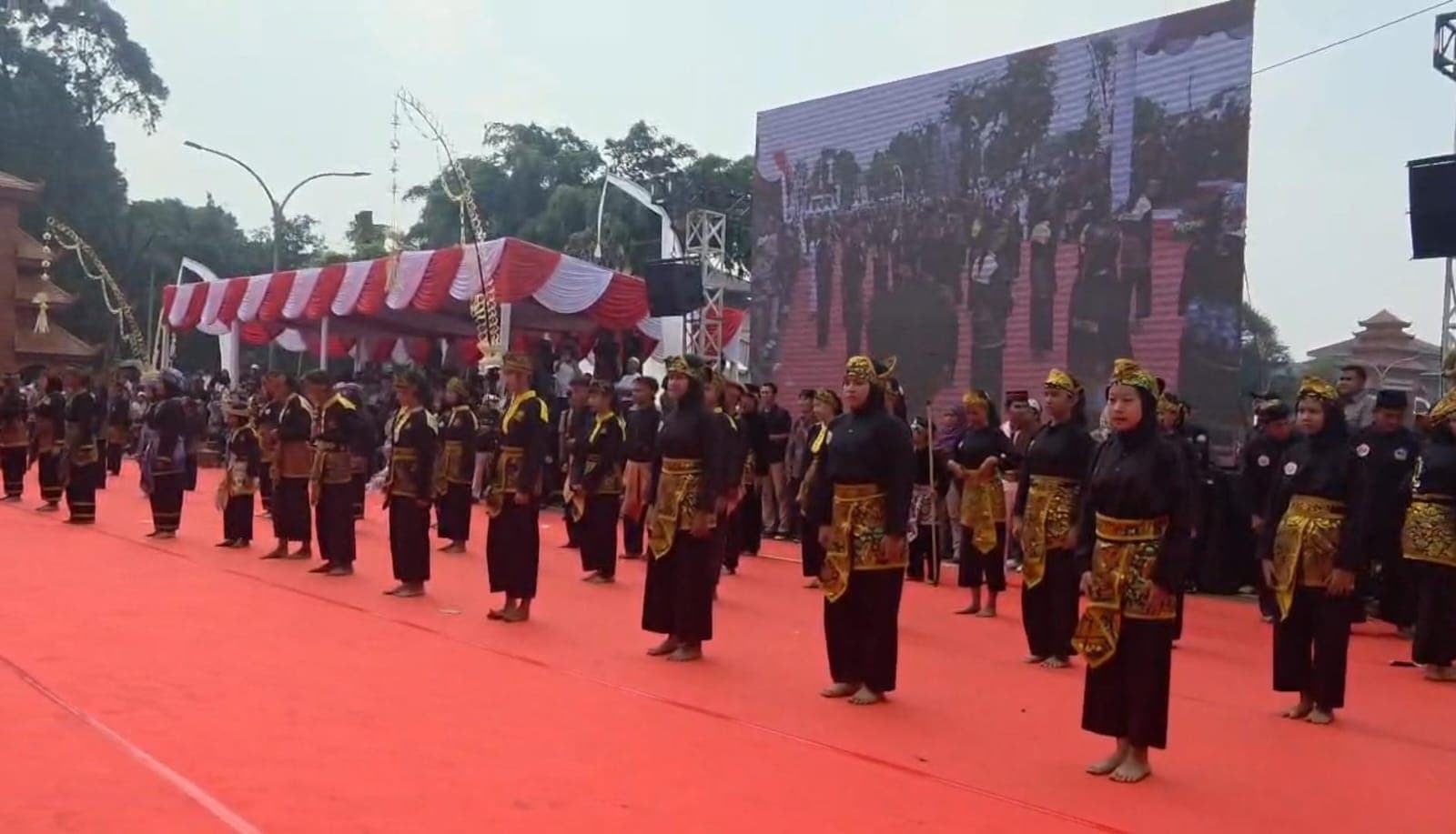 150 Siswa Kampung Silat Jampang Meriahkan Helaran Hari Jadi Bogor ke-544